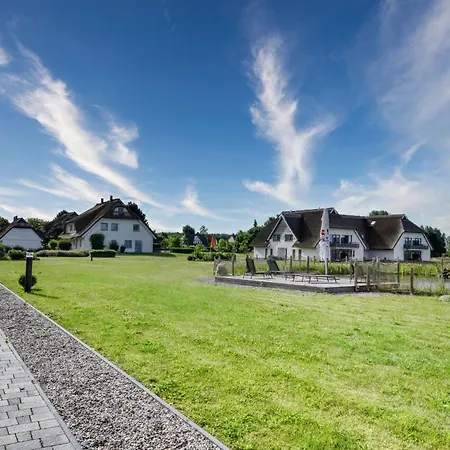 Mantelmoewe 32 Im Wreecher Idyll Ruegen By Ruyastay Appartement Putbus