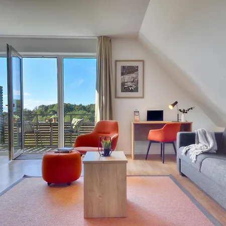 Mantelmoewe 32 Im Wreecher Idyll Ruegen By Ruyastay *