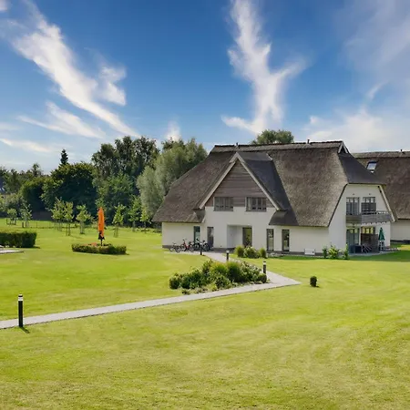 Mantelmoewe 32 Im Wreecher Idyll Ruegen By Ruyastay