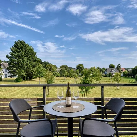 Mantelmöwe 32 Im Wreecher Idyll Rügen By Ruyastay * Putbus